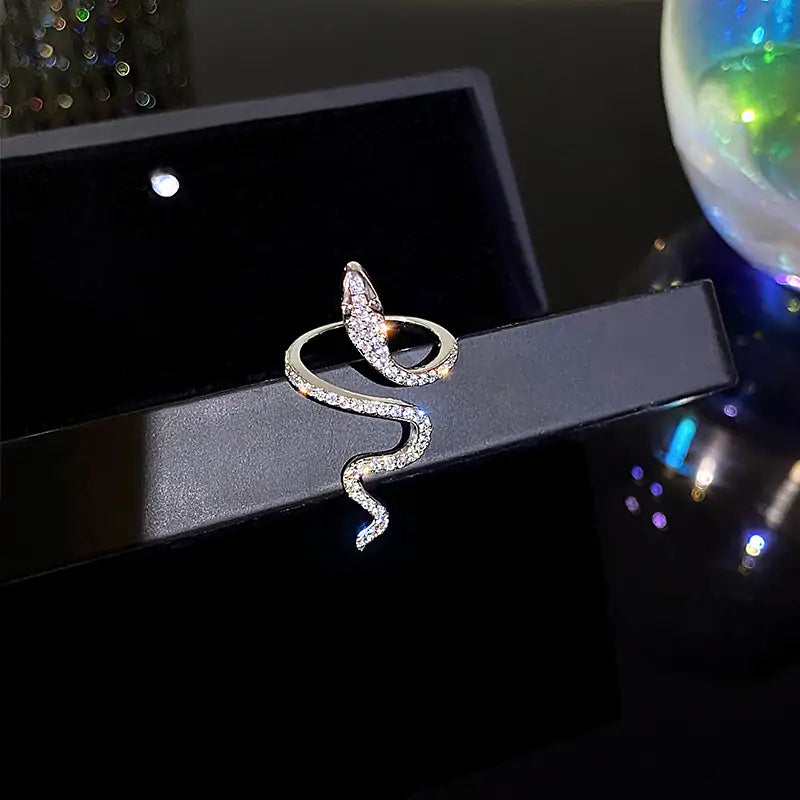 Punk Dazzling Snake Ring-What About Noah