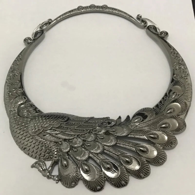 Retro Carved Peacock Chunky Collar Choker-What About Noah